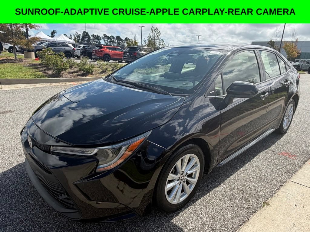 Used 2023 Toyota Corolla LE FWD image 1