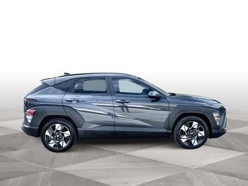 Used 2024 Hyundai Kona SEL FWD image 9