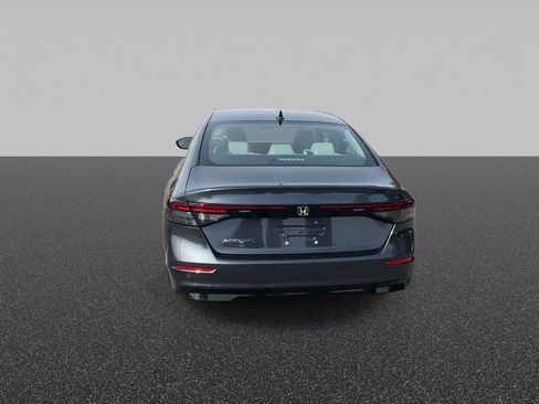 Used 2023 Honda Accord Touring image 8