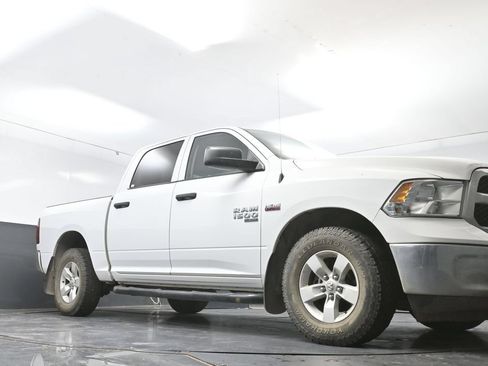 Used 2023 RAM 1500 Classic SLT AWD/4WD image 25