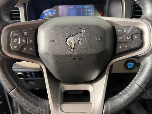 Used 2023 Ford Bronco Wildtrak AWD/4WD image 16