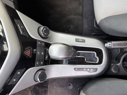 Used 2012 Chevrolet Cruze LS w/ Connectivity Package FWD image 14