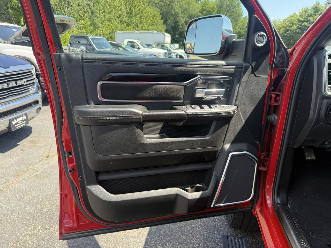 Used 2022 RAM 2500 Laramie AWD/4WD image 25