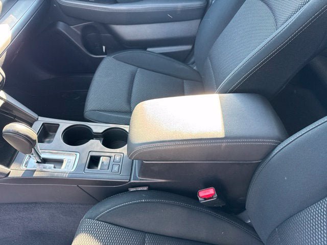 Used 2017 Subaru Outback 2.5i Premium AWD/4WD image 16
