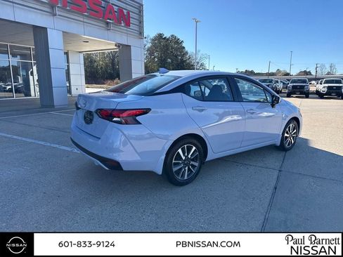 New 2025 Nissan Versa SV image 3