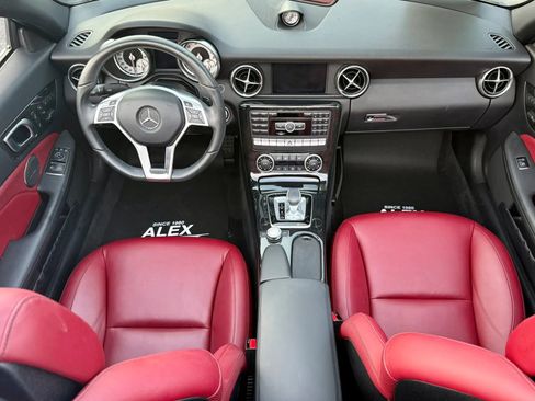 Used 2016 Mercedes-Benz SLK 300 image 35