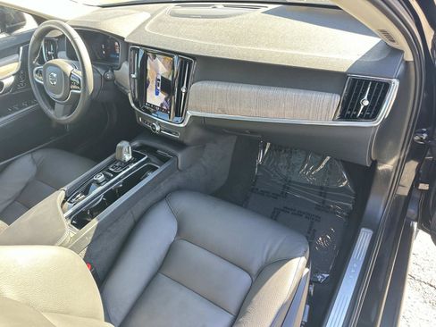 Certified 2024 Volvo V90 B6 Cross Country Plus w/ Climate Package image 26