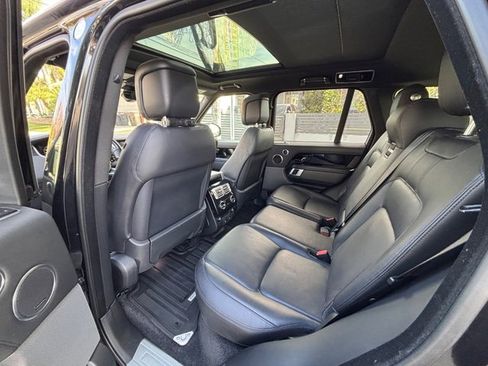 Used 2022 Land Rover Range Rover P525 Westminster Edition image 32