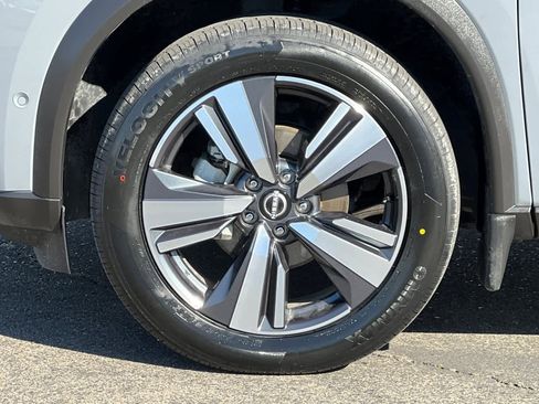 Certified 2023 Nissan Rogue SL w/ SL Premium Package image 38