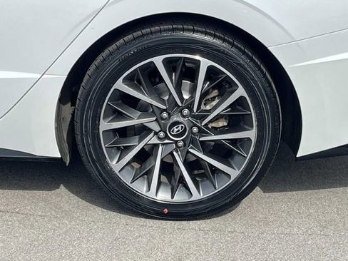 Used 2020 Hyundai Sonata Limited FWD image 12