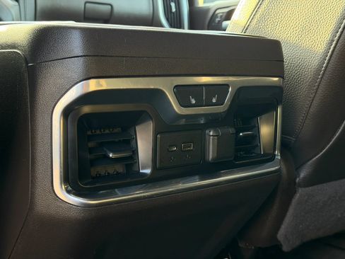 Used 2020 GMC Sierra 2500 Denali w/ Denali Ultimate Package AWD/4WD image 24