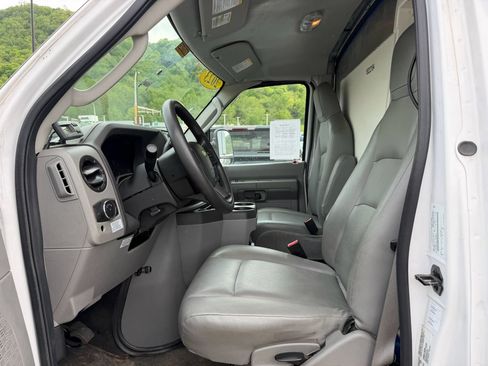 Used 2023 Ford E-350 and Econoline 350 Super Duty w/ Power Windows & Locks Group RWD image 13