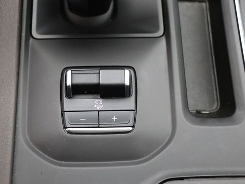 Used 2022 GMC Sierra 1500 Denali w/ Denali Reserve Package image 36