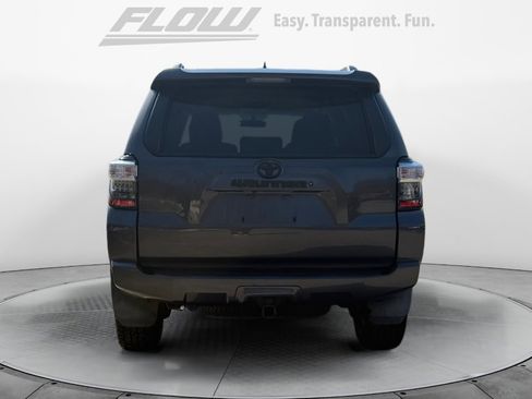 Used 2018 Toyota 4Runner SR5 image 8