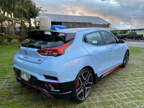 Certified 2022 Hyundai Veloster N FWD image 7