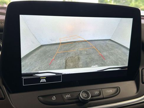 Used 2025 Chevrolet Blazer LT FWD image 26