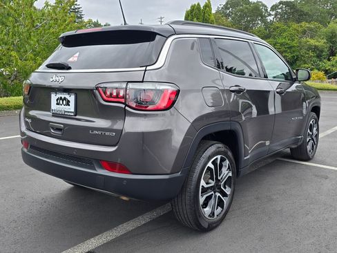 Used 2024 Jeep Compass Limited image 4