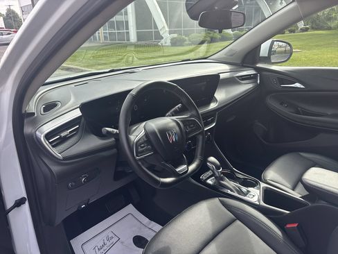 Used 2024 Buick Encore GX Sport Touring w/ Comfort Package FWD image 10