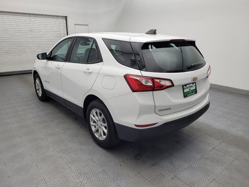 Used 2021 Chevrolet Equinox LS FWD image 5
