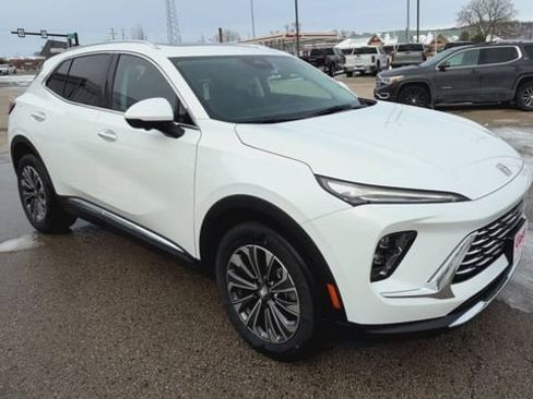 New 2026 Buick Envision Preferred image 2