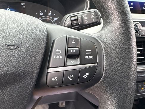 Used 2022 Ford Escape SE image 19