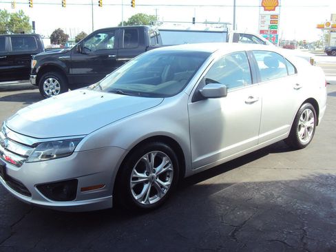 Used 2012 Ford Fusion SE FWD image 3