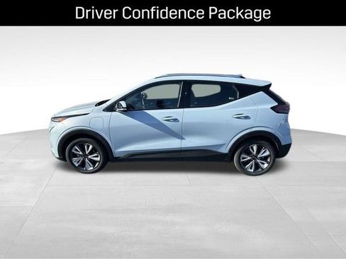 Used 2023 Chevrolet Bolt EUV LT w/ Convenience Package image 16