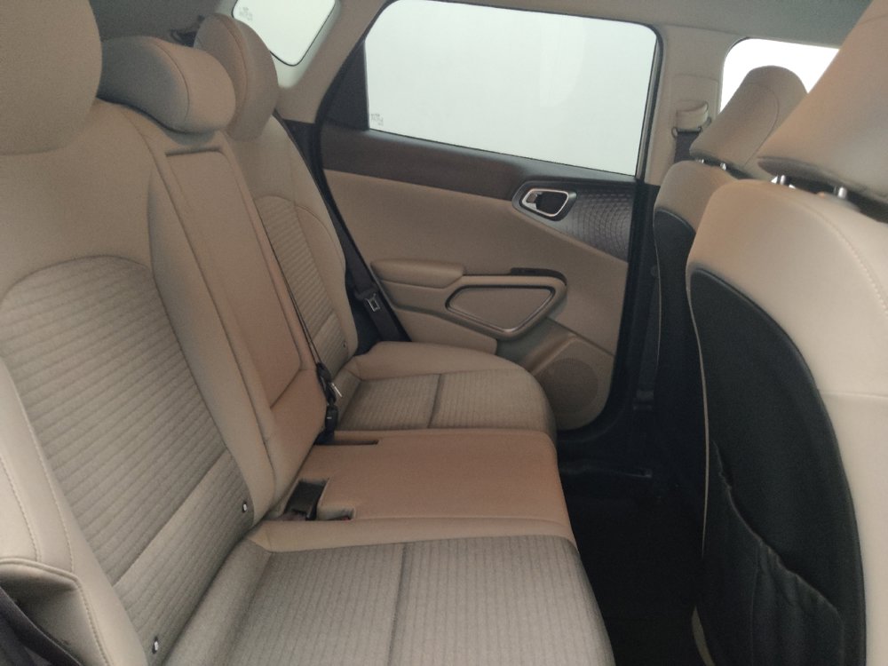 Used 2020 Kia Soul EX FWD image 19
