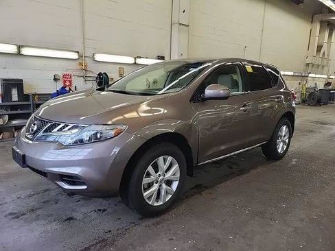 Used 2014 Nissan Murano S FWD image 1
