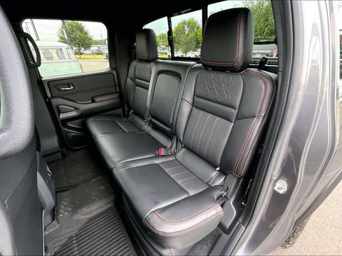 Used 2023 Nissan Frontier PRO-4X w/ Pro-4X Premium Package AWD/4WD image 25