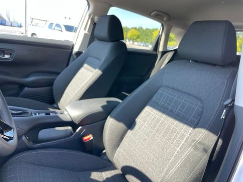 Used 2026 Honda HR-V LX image 25