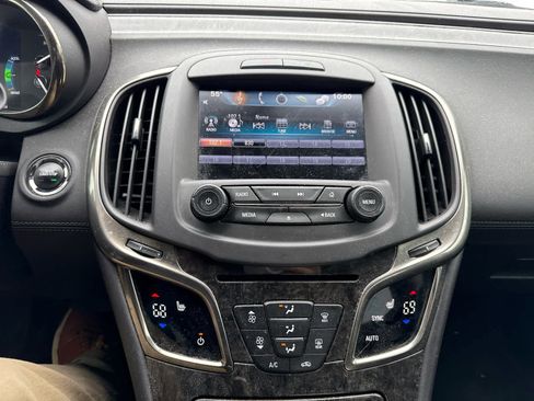Used 2016 Buick LaCrosse Leather FWD image 10