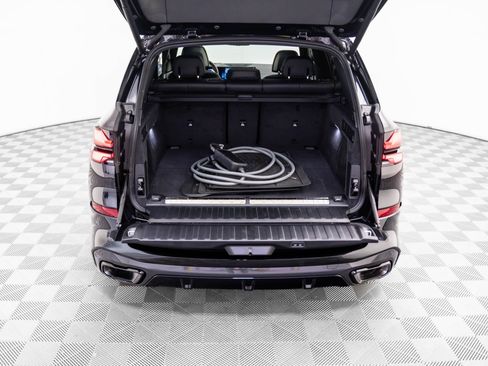 Certified 2025 BMW X5 xDrive50e w/ M Sport Package image 32