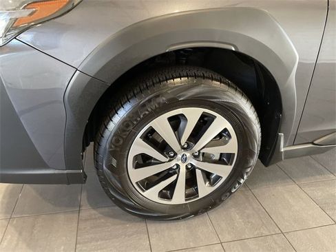 Certified 2025 Subaru Outback Premium w/ Popular Package #1A image 8