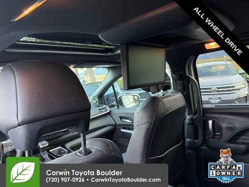 Used 2025 Toyota Sienna Platinum AWD/4WD image 26