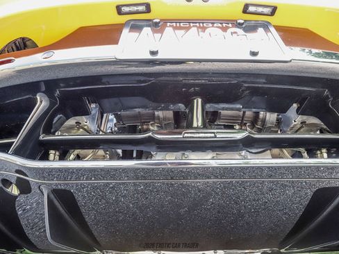 Used 2026 McLaren 750S Spider RWD image 49