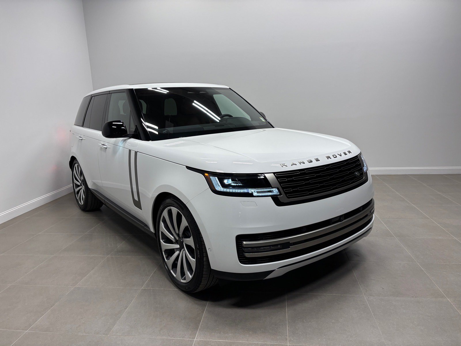 New 2026 Land Rover Range Rover SE AWD/4WD image 4