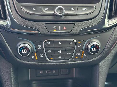 Used 2024 Chevrolet Equinox RS w/ RS Leather Package FWD image 22