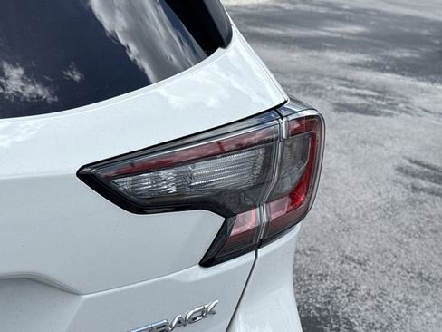 Used 2025 Subaru Outback Premium AWD/4WD image 15