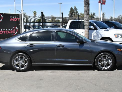Used 2025 Honda Accord EX-L image 7
