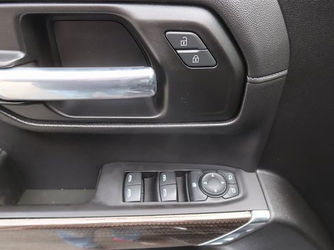 Certified 2020 Chevrolet Silverado 1500 RST image 14