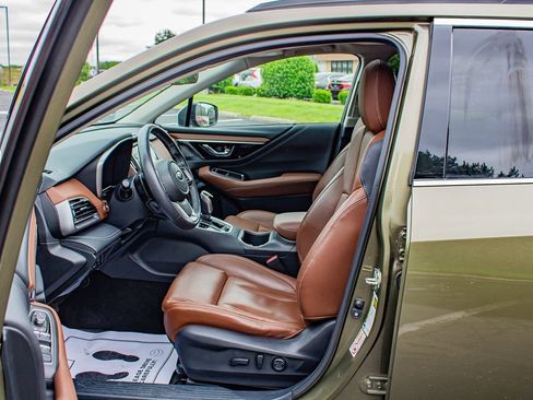 Used 2020 Subaru Outback Touring XT AWD/4WD image 11