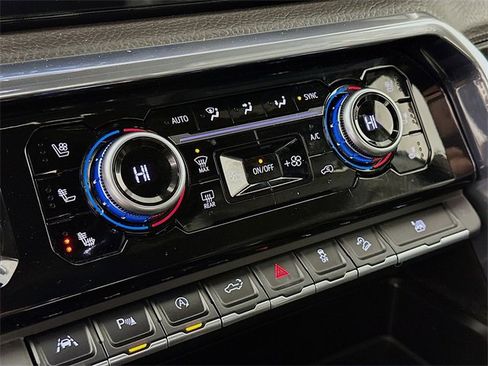 Used 2024 GMC Sierra 1500 Denali w/ Denali Reserve Package image 24