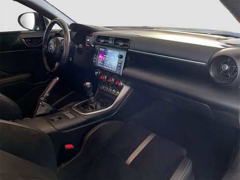 Used 2023 Toyota GR86 Premium image 29