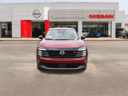 New 2026 Nissan Kicks SR w/ Cold Weather Package FWD image 8
