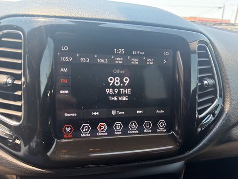 Used 2019 Jeep Compass Limited AWD/4WD image 21