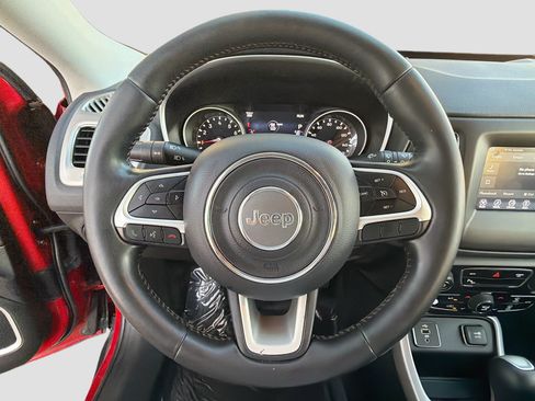 Used 2018 Jeep Compass Latitude w/ Popular Equipment Group FWD image 38
