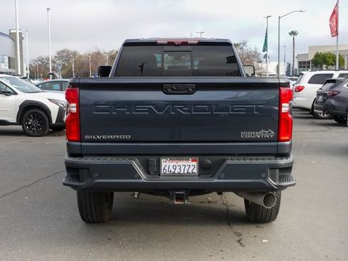 Used 2020 Chevrolet Silverado 3500 High Country w/ Technology Package image 15