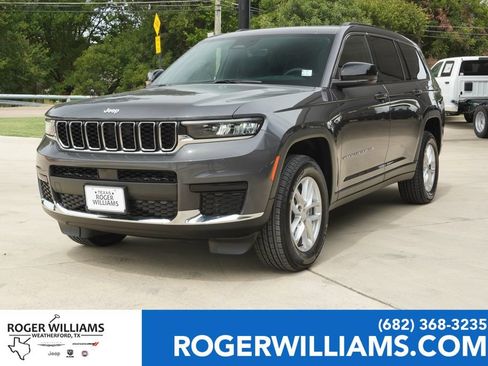 Used 2025 Jeep Grand Cherokee L Laredo RWD image 1