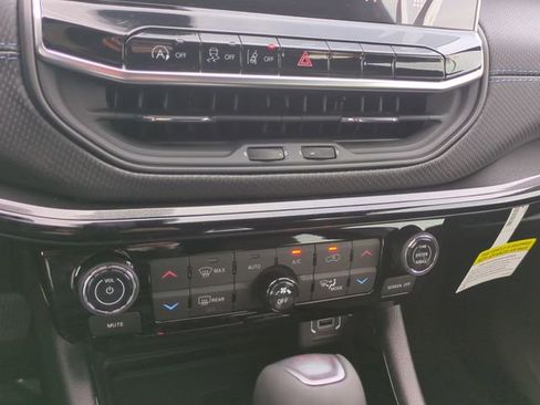 New 2026 Jeep Compass Latitude w/ Quick Order Package 29K image 18